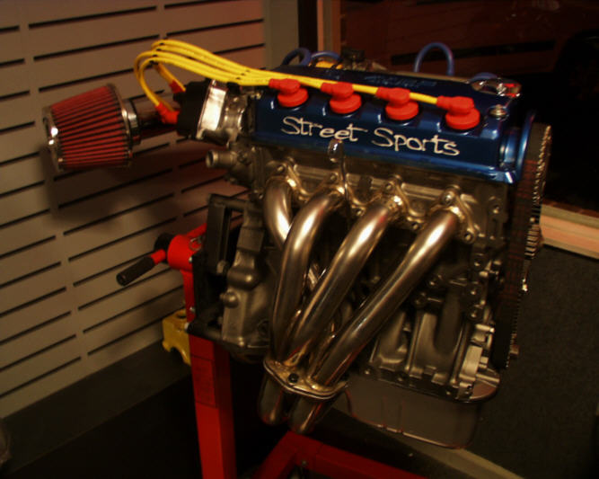 D16_VTEC_engine_display.jpg