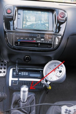 p86424_large+1998_Honda_Civic_Coupe+Interior_Center_Console.JPG