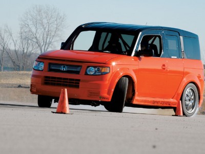 0705_ht_12_z+2004_honda_element+side_view.jpg