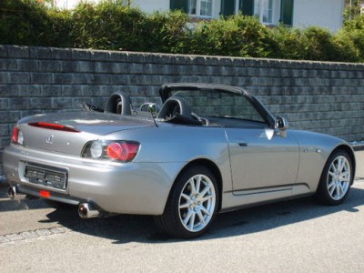 s2000 2.jpg