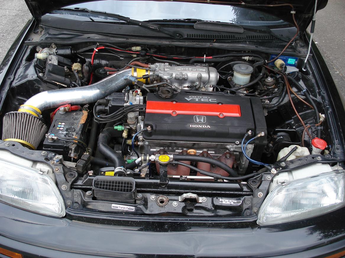 my engine bay small.jpg