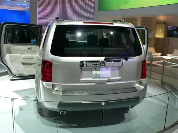 4146802726-honda-pilot-concept.jpg