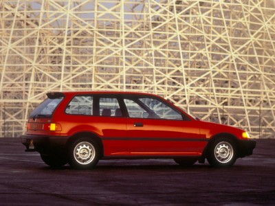 Honda-Civic_Hatchback_1988_800x600_wallpaper_02.jpg