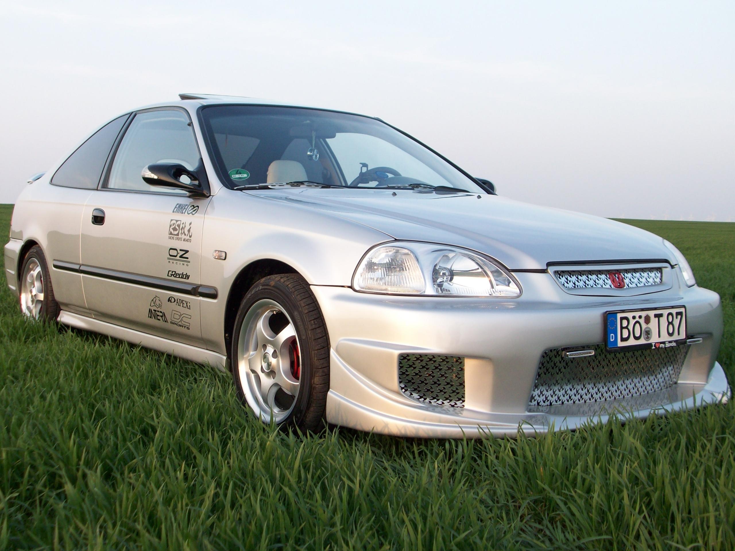 civic 003.jpg