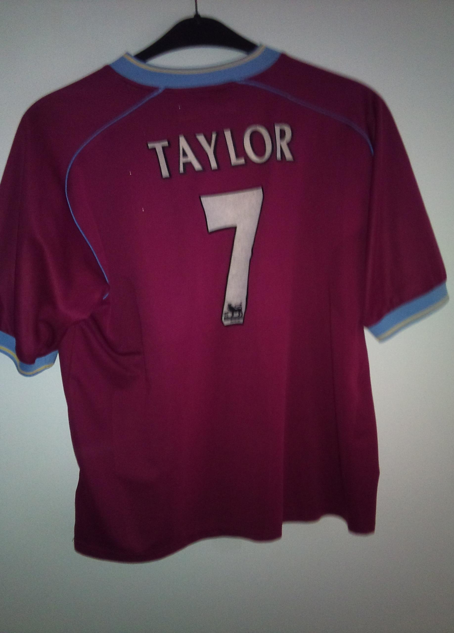 Trikot Aston Villa Rückansicht.JPG