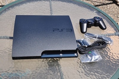 ps3-slim-unbox-rm-eng-11.jpg