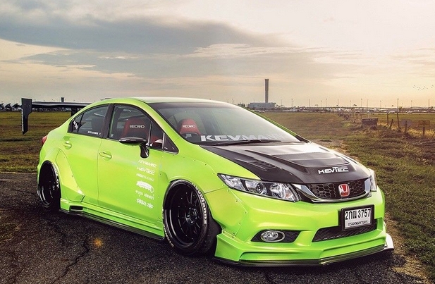 Honda Civic FK-Limo wide body1.jpeg